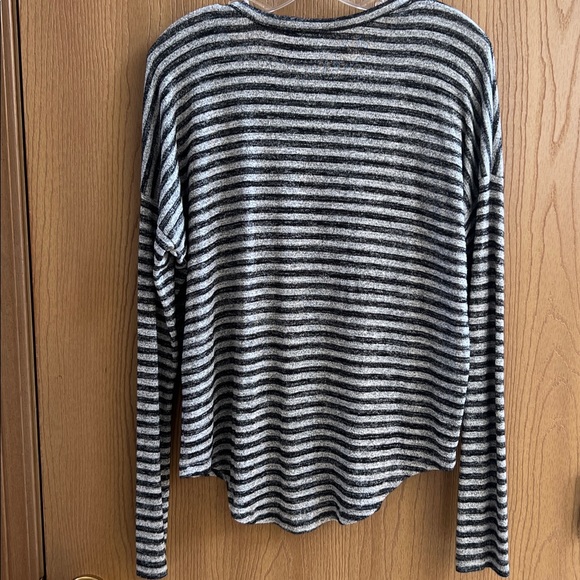 The Knit Striped Long Sleeve Classic Fit Top, Heather Grey/Black Stripe, New,Sml - Picture 12 of 16